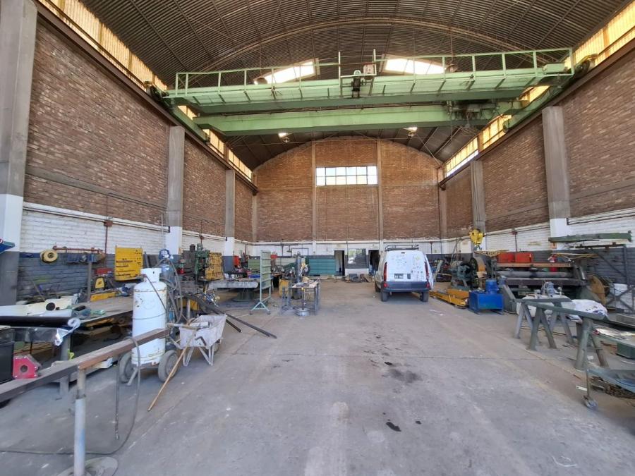 Home in Metric Way