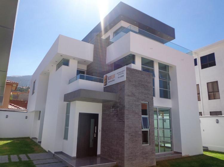Foto Casa en Venta en Aranjuez, , Cochabamba - U$D 299.000 - CAV1031 - BienesOnLine
