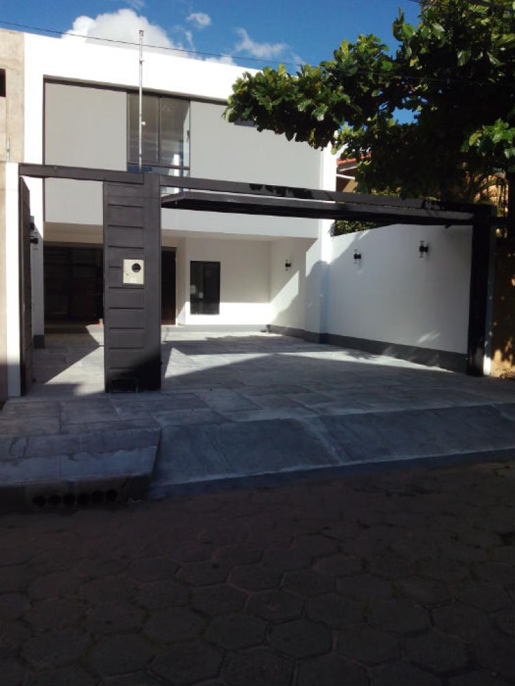 Foto Casa en Venta en Las Palmas, Santa Cruz de la Sierra, Santa Cruz - U$D 260.000 - CAV1157 - BienesOnLine