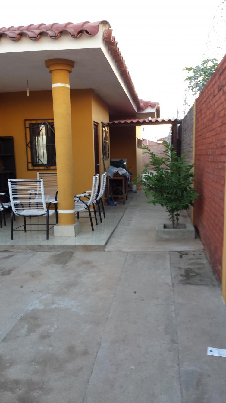 Foto Casa en Alquiler en Urbanizacin Las Palmitas, , Santa Cruz - U$D 300 - CAA1270 - BienesOnLine