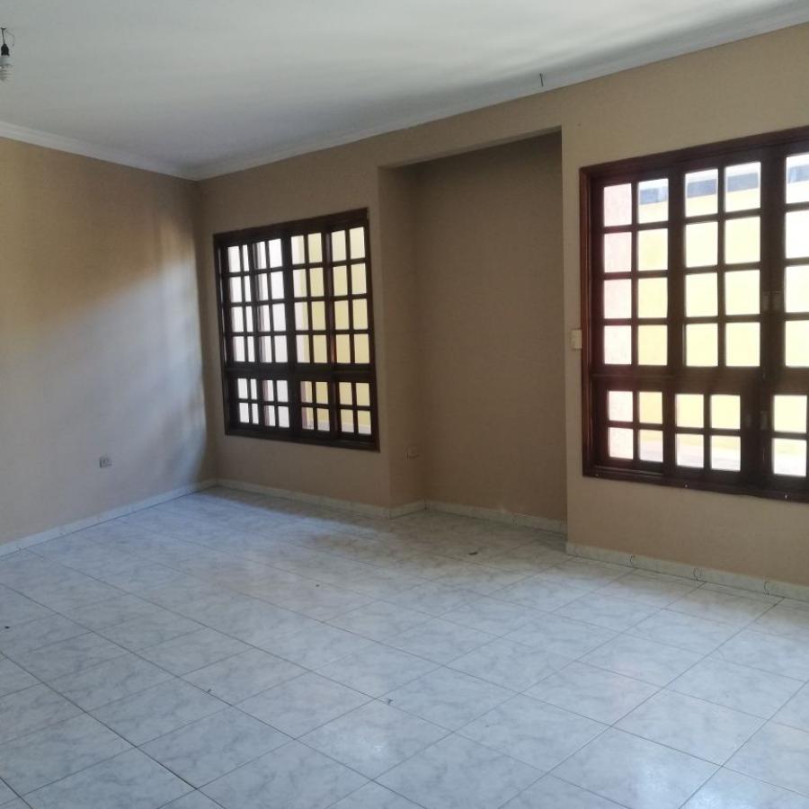 Foto Casa en Alquiler en SUR, Santa Cruz, Santa Cruz - U$D 560 - CAA4658 - BienesOnLine