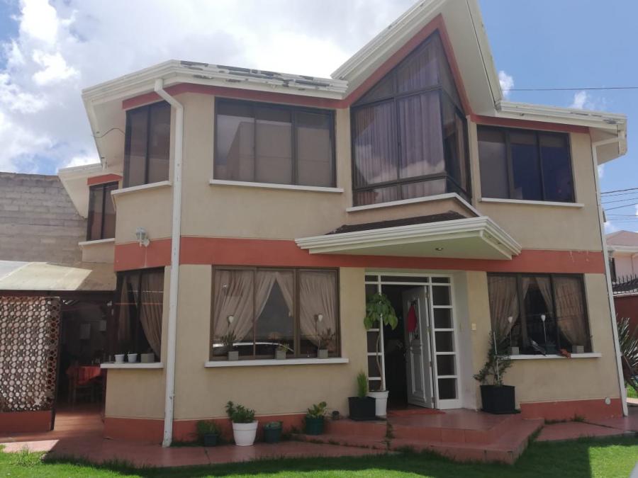 Foto Casa en Venta en Achumani, La Paz, La Paz - U$D 185.000 - CAV3857 - BienesOnLine