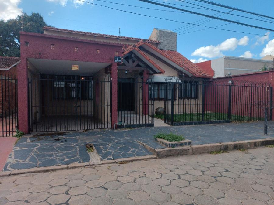 Foto Casa en Venta en 4TO ANILLO, SANTA CRUZ DE LA SIERRA, Santa Cruz - U$D 198.000 - CAV6505 - BienesOnLine