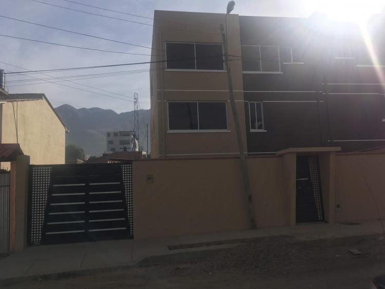 Foto Casa en Venta en Sacaba, Cochabamba - U$D 180.000 - CAV2823 - BienesOnLine