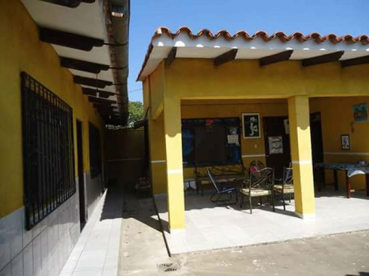 Foto Casa en Venta en 4 DE OCTUBRE, Santa Cruz de la Sierra, Santa Cruz - U$D 65.000 - CAV1208 - BienesOnLine