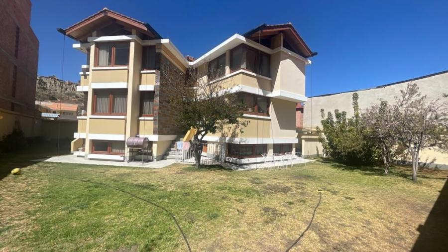 Foto Casa en Venta en Irpavi, Irpavi, La Paz - U$D 590.000 - CAV7133 - BienesOnLine