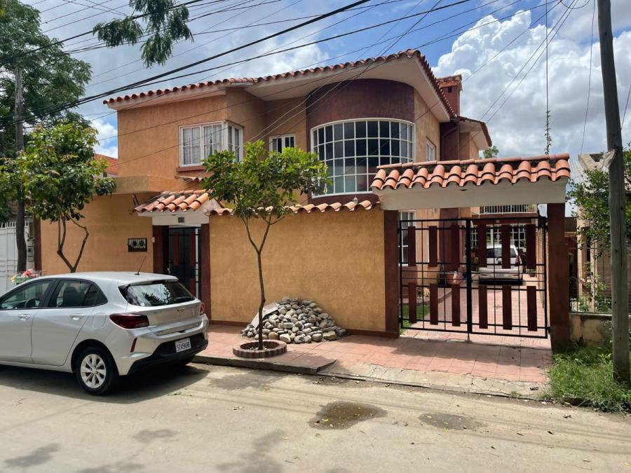 Foto Casa en Venta en San Atonio, zona Tabladita, Tarija, Tarija - U$D 220.000 - CAV7545 - BienesOnLine