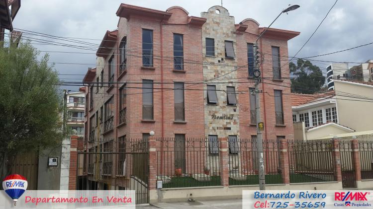Foto Departamento en Venta en Achumani, Calle 30, La Paz, La Paz - U$D 117.000 - DEV1616 - BienesOnLine