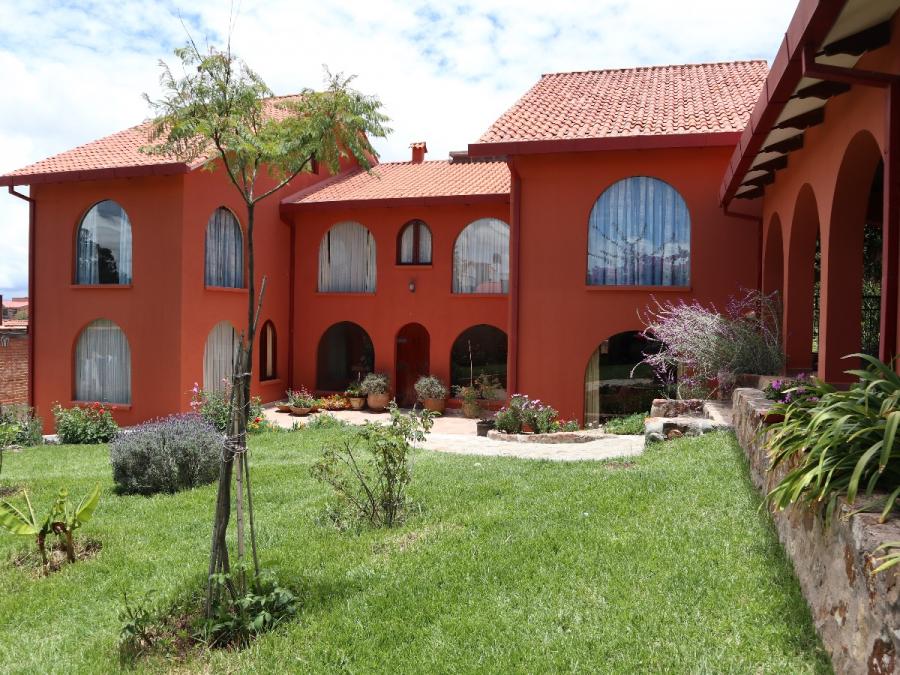 Foto Casa en Venta en Juan Pablo II, Sucre, Chuquisaca - U$D 300.000 - CAV4434 - BienesOnLine