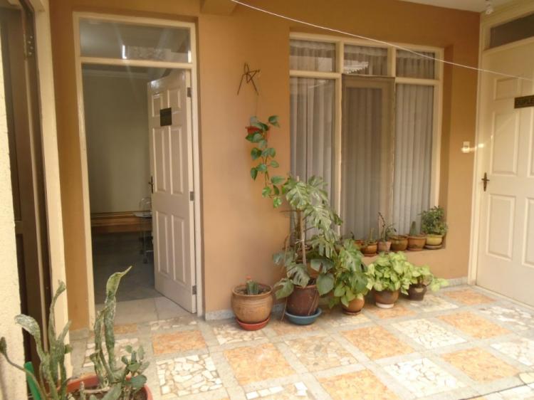 Foto Casa en Alquiler en Cochabamba, Cochabamba - U$D 160 - CAA674 - BienesOnLine