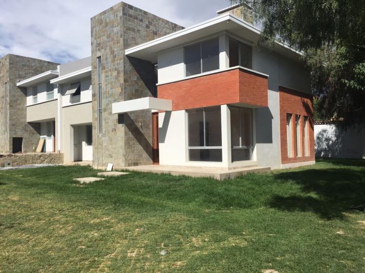 Foto Casa en Venta en Tiquipaya, Cochabamba - U$D 220.000 - CAV1857 - BienesOnLine