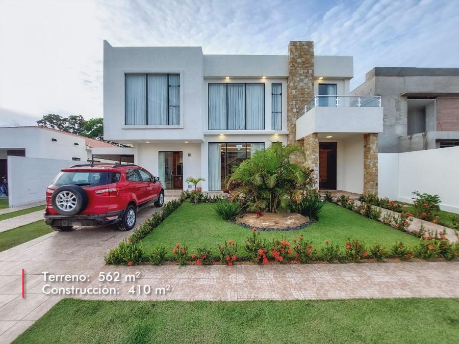 Foto Casa en Venta en ZONA URUBO, Santa Cruz de la Sierra, Santa Cruz - U$D 355.000 - CAV6158 - BienesOnLine