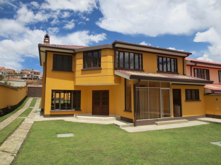 Foto Casa en Alquiler en Achumani, La Paz, La Paz - U$D 1.200 - CAA3145 - BienesOnLine