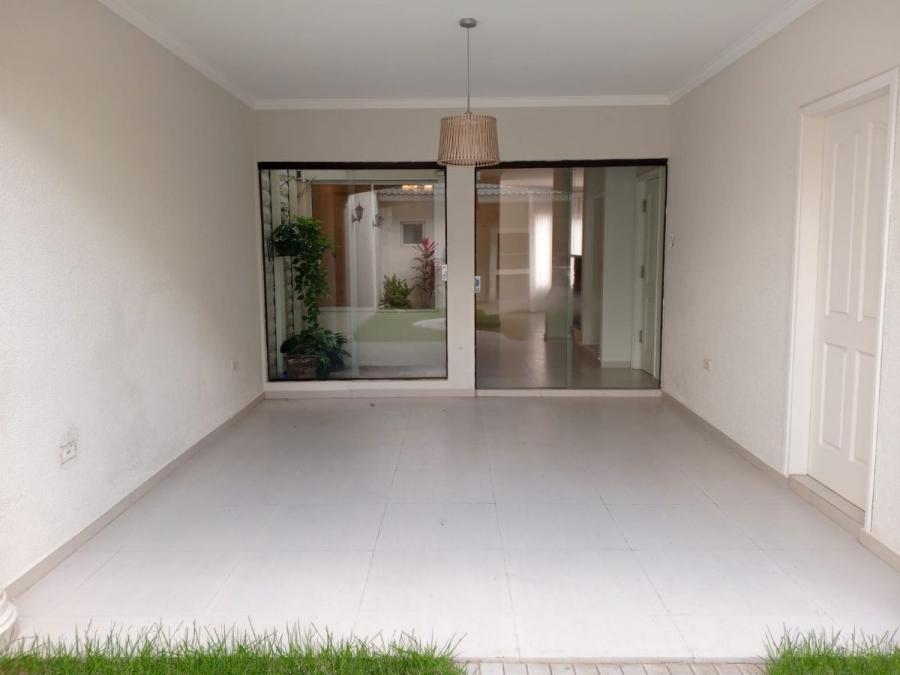 Casa en Alquiler en Santa Cruz de la Sierra