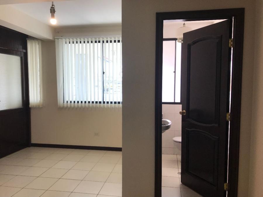 Foto Oficina en Venta en Obrajes, La Paz, La Paz - U$D 40.000 - OFV5441 - BienesOnLine