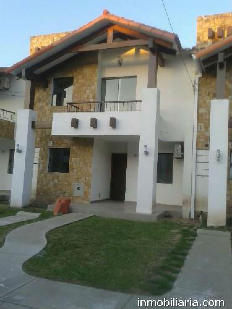 Foto Casa en Venta en CONDOMINIO LAS TACUARAS, Santa Cruz de la Sierra, Santa Cruz - U$D 155.000 - CAV1586 - BienesOnLine