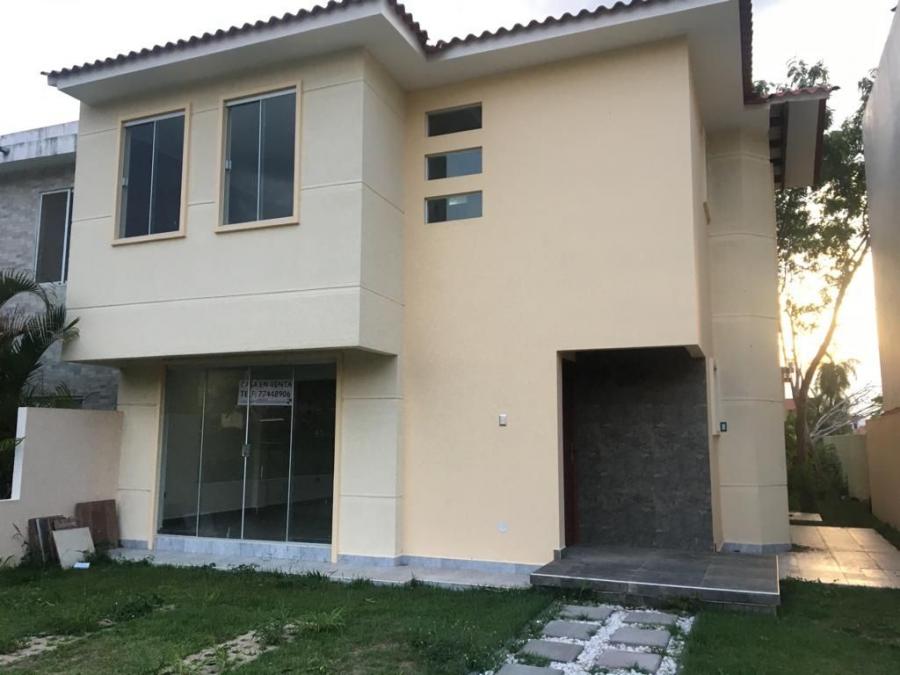 Foto Casa en Venta en Santa Cruz de la Sierra, Santa Cruz - U$D 110.000 - CAV7061 - BienesOnLine