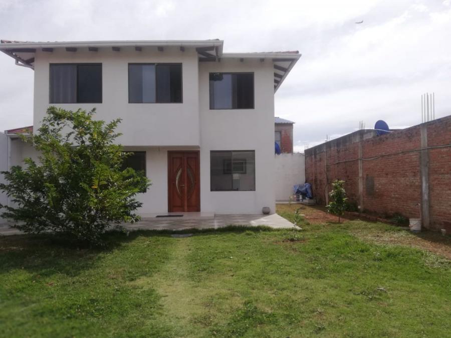 Foto Casa en Venta en Santa Cruz de la Sierra, Santa Cruz - U$D 130.000 - CAV7058 - BienesOnLine