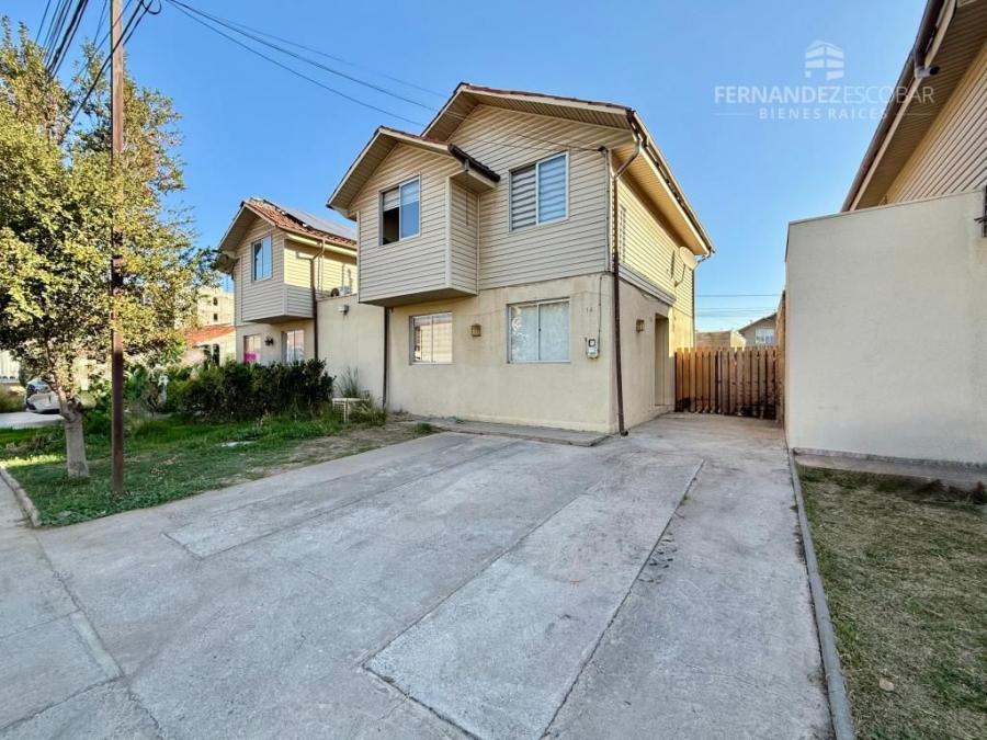 Foto LOS ANDES - VENDE CASA DE DOS PISOS 3D 3B - COND. LA VIÑA
