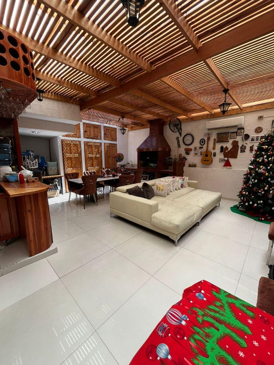 Home in Metric Way