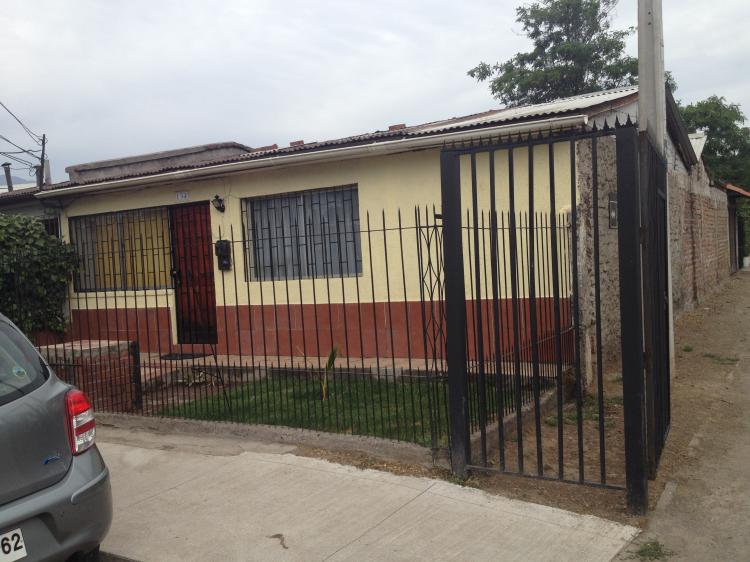 Foto Casa en Venta en San Joaqun, Santiago - $ 75.000.000 - CAV61413 - BienesOnLine