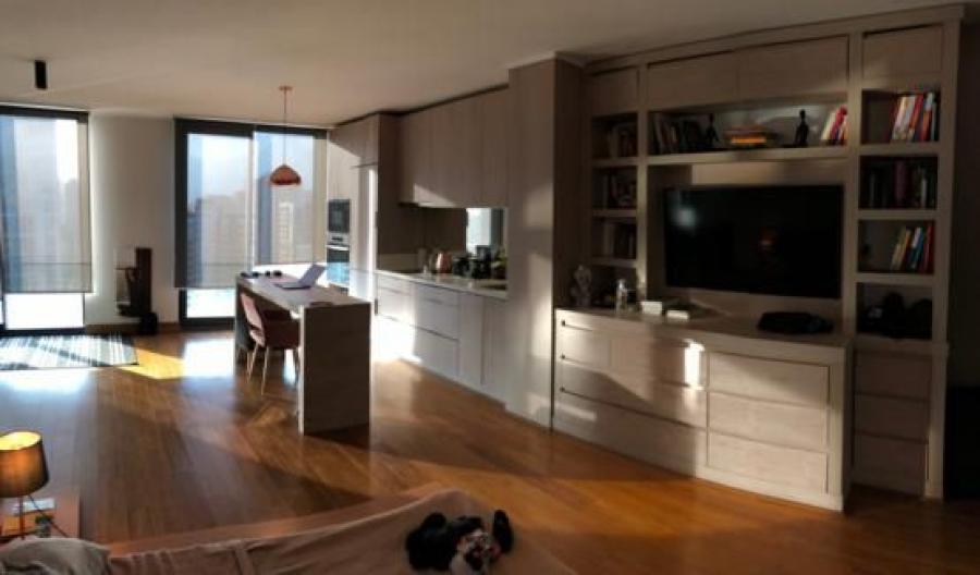 Home in Metric Way