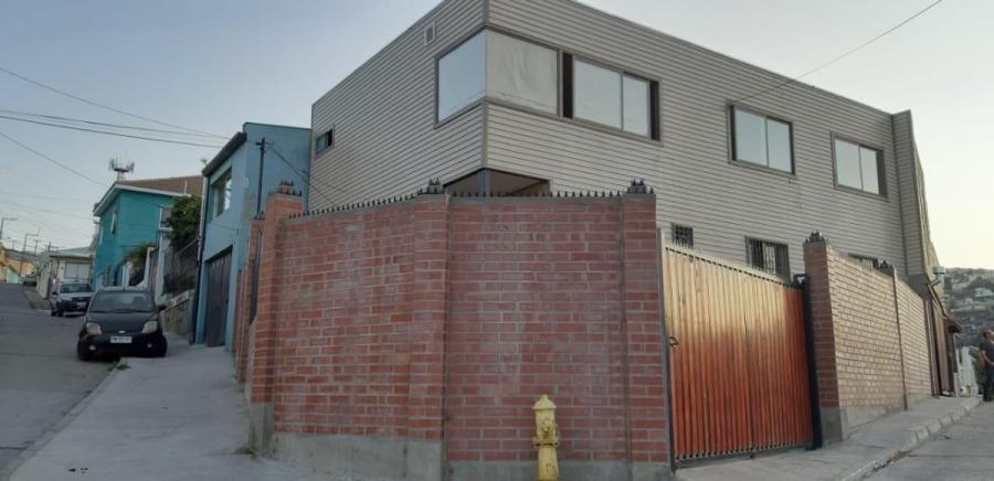 Foto Casa en Arriendo en Valparaso, Valparaiso - $ 550.000 - CAA110210 - BienesOnLine