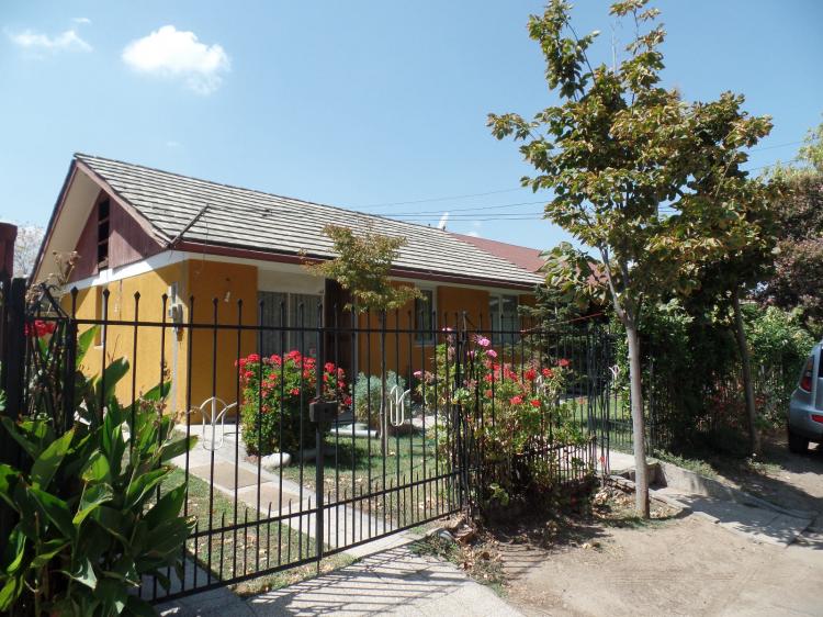 Foto Casa en Venta en Macul, Santiago - $ 124.000.000 - CAV64053 - BienesOnLine