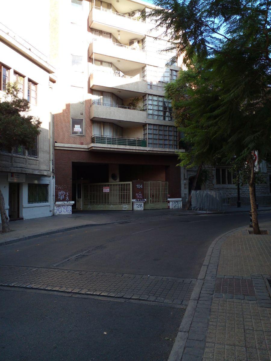 Foto Estacionamiento en Arriendo en Santiago, Santiago - $ 85.000 - EA140304 - BienesOnLine