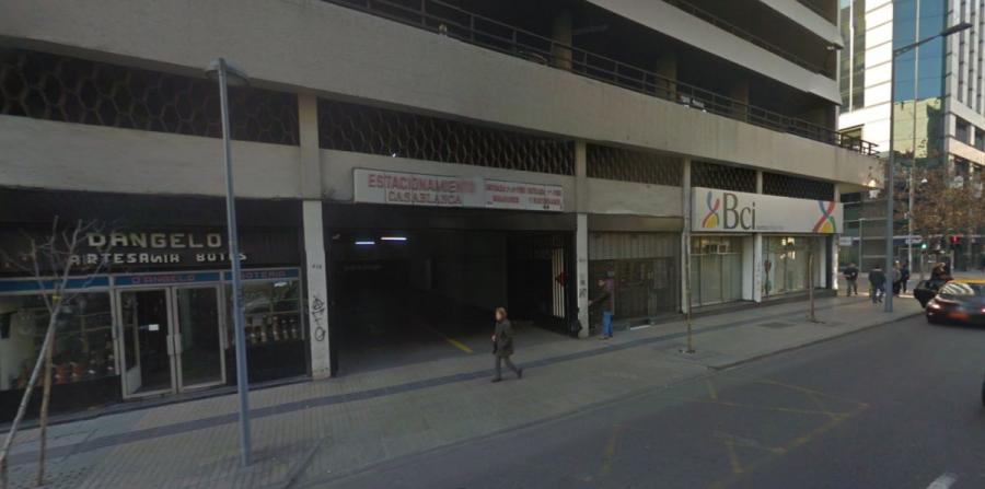Foto Estacionamiento en Venta en Cercano al metro Bellas Artes, Santiago, Santiago - $ 21.000.000 - EV100032 - BienesOnLine