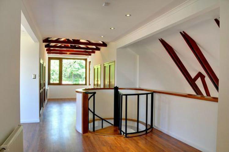 Home in Metric Way