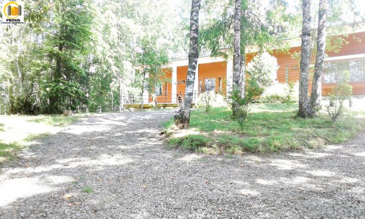 Home in Metric Way