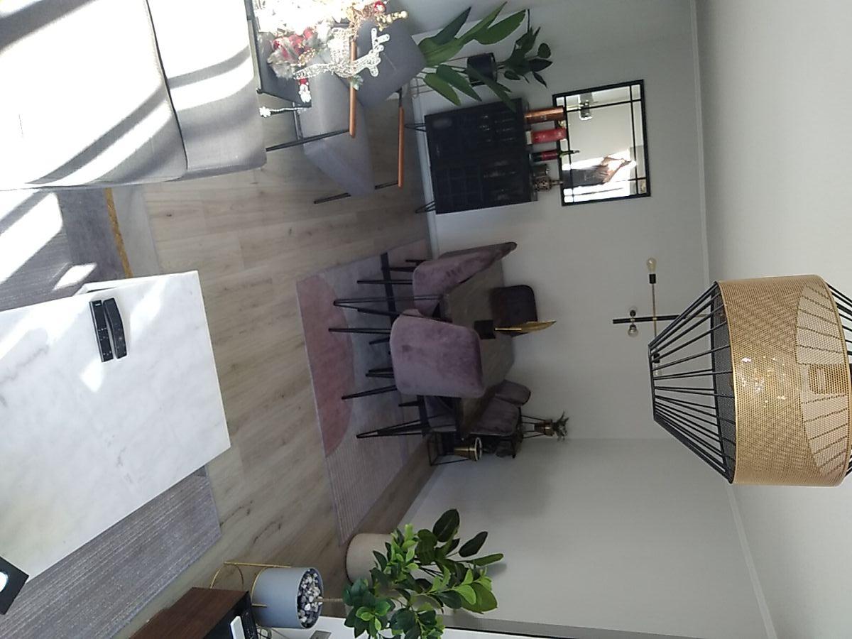 Home in Metric Way