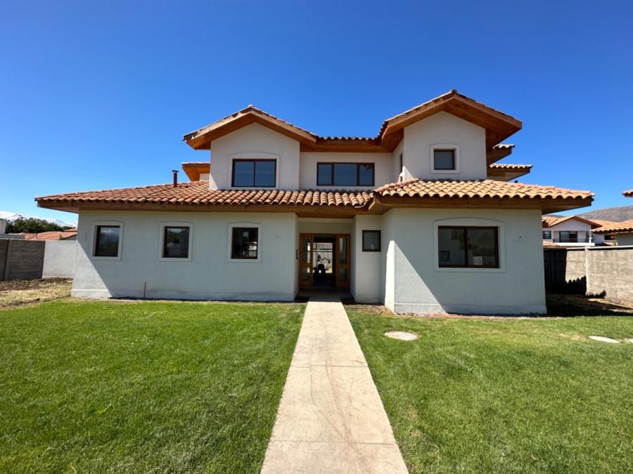 Foto Casa en Venta en Rinconada, Los Andes - UFs 9.390 - CAV145850 - BienesOnLine