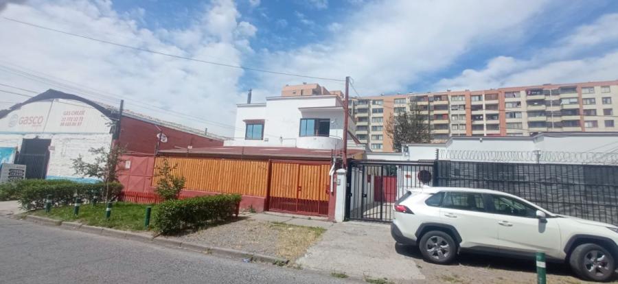 Foto Comercial en Venta en San Joaqun, Santiago - UFs 19.000 - V146272 - BienesOnLine