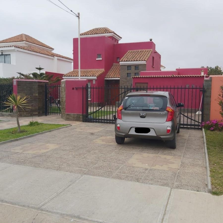 Foto Casa en Venta en Coquimbo, Elqui - UFs 8.500 - CAV102117 - BienesOnLine