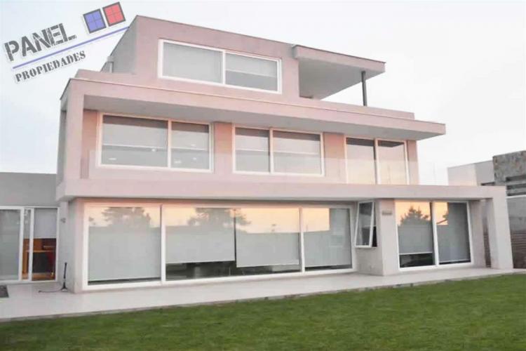 Foto Casa en Venta en Lomas de Montemar, Concn, Valparaiso - UFs 13.000 - CAV13326 - BienesOnLine