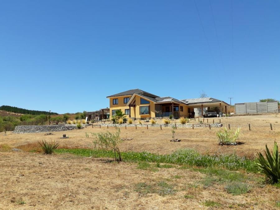 Foto Casa en Venta en Rural, Pencahue, Talca - $ 235.000.000 - CAV93510 - BienesOnLine