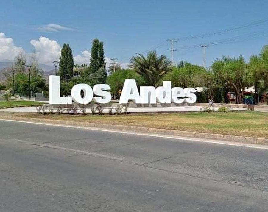 Foto Comercial en Venta en Los Andes, Los Andes - $ 18.000.000 - V146947 - BienesOnLine