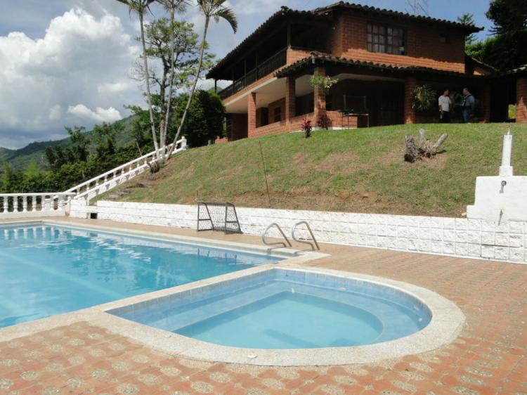 Alquiler de Finca de Recreo en Barbosa – Antioquia