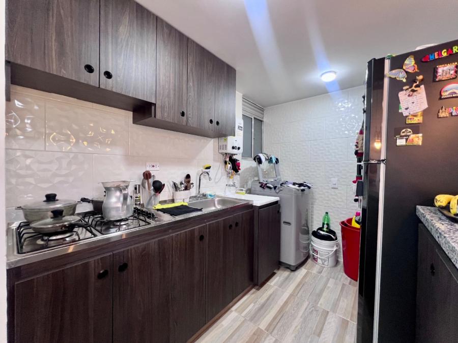 Home in Metric Way