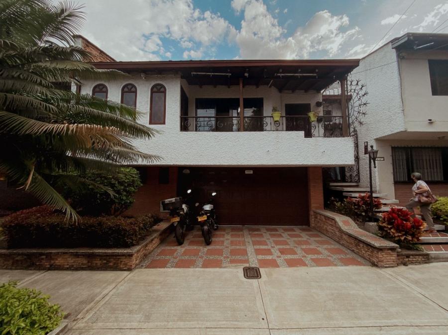 Foto Casa en Venta en Alameda, Medellín, Antioquia - $ 950.000.000 - CAV188915 - BienesOnLine