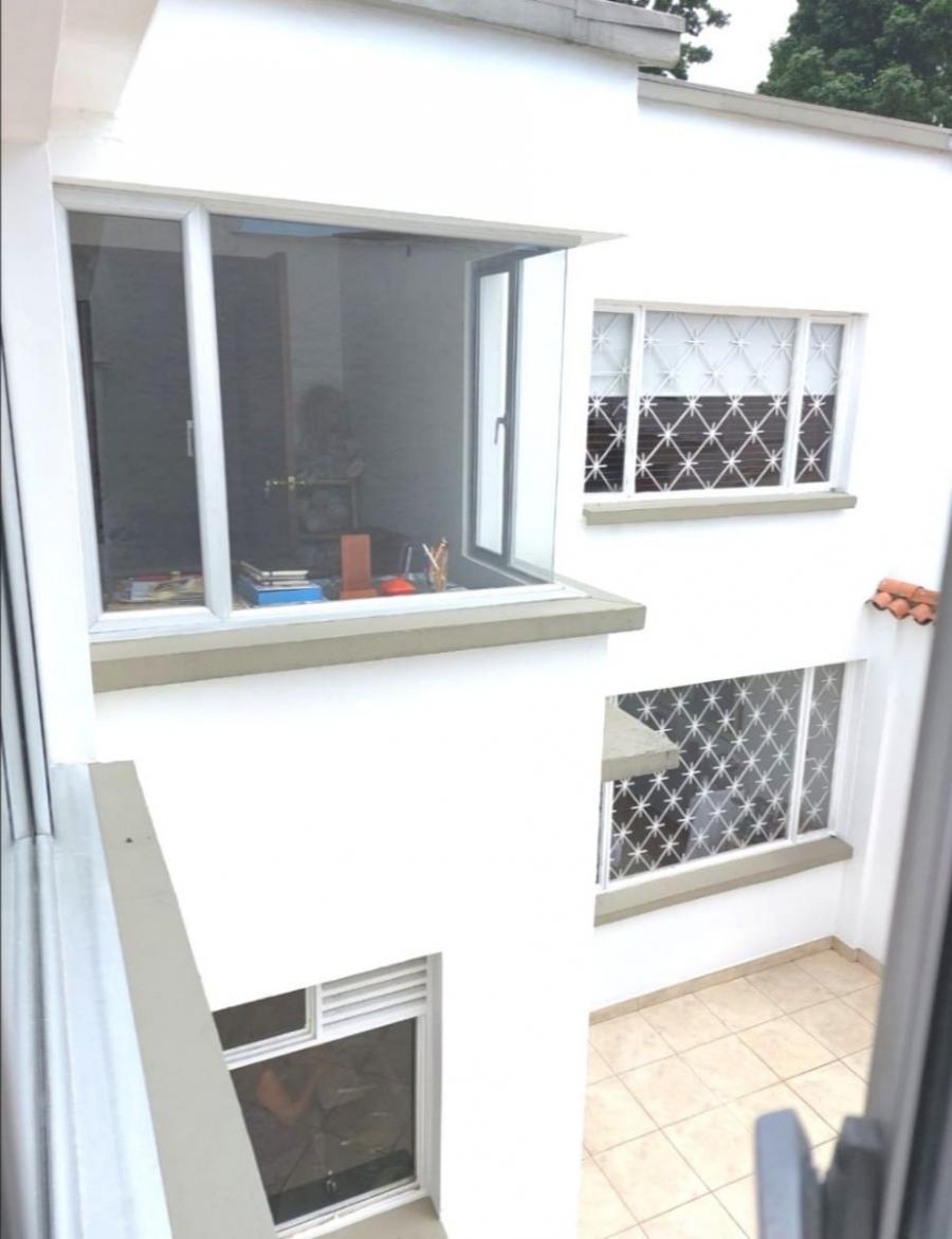  VENDO CASA O ARRIENDO REMODELADA EN MODELIA BOGOTA