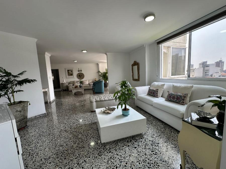 Foto Apartamento en Venta en Centenario, Cali, Valle del Cauca - $ 730.000.000 - APV208328 - BienesOnLine