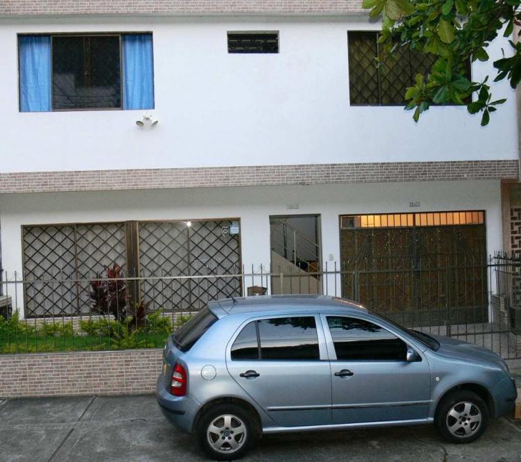 Foto Casa en Alojamiento en Santa monica Residencial, Cali, Valle del Cauca - $ 40.000 - CAAL26789 - BienesOnLine