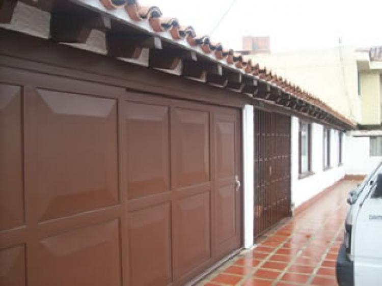Arriendo Casa en Barrio Santa Barbara - Bogota