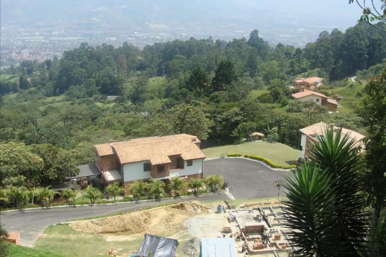 Foto Casa en Venta en Envigado, Antioquia - $ 1.200.000.000 - CAV43710 - BienesOnLine