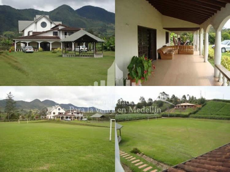 Foto Casa en Venta en Medellín, Antioquia - $ 450.000.000 - CAV48186 - BienesOnLine