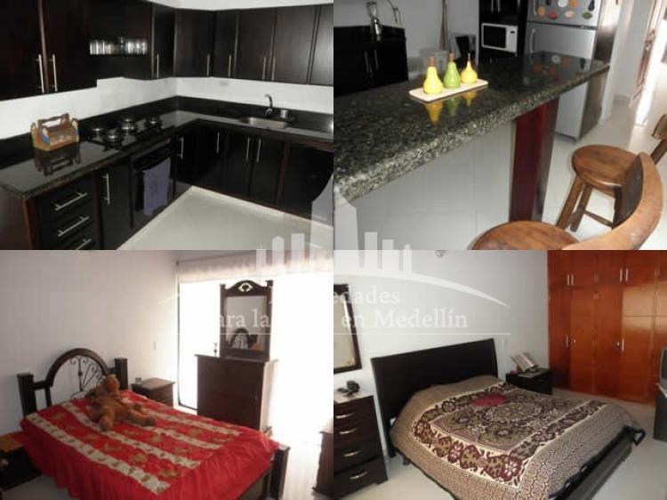 Foto Casa en Venta en Medellín, Antioquia - $ 300.000.000 - CAV35512 - BienesOnLine