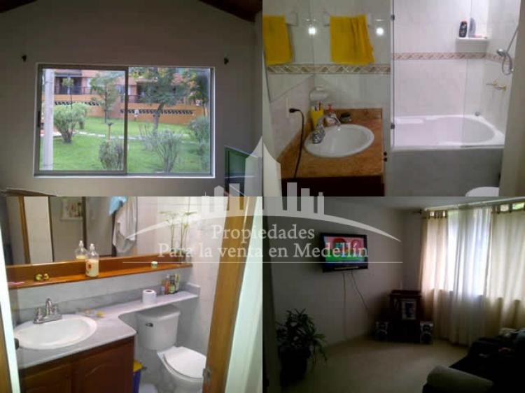 Foto Casa en Venta en Medellín, Antioquia - $ 220.000.000 - CAV35515 - BienesOnLine